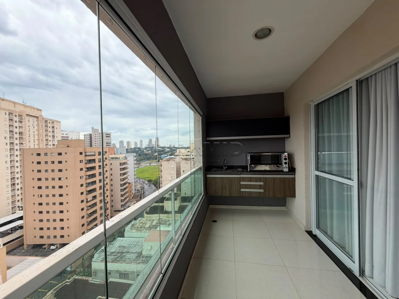 Alugar Apartamento / Padr&atilde;o em Ribeir&atilde;o Preto R$ 4.300,00 - Foto 9