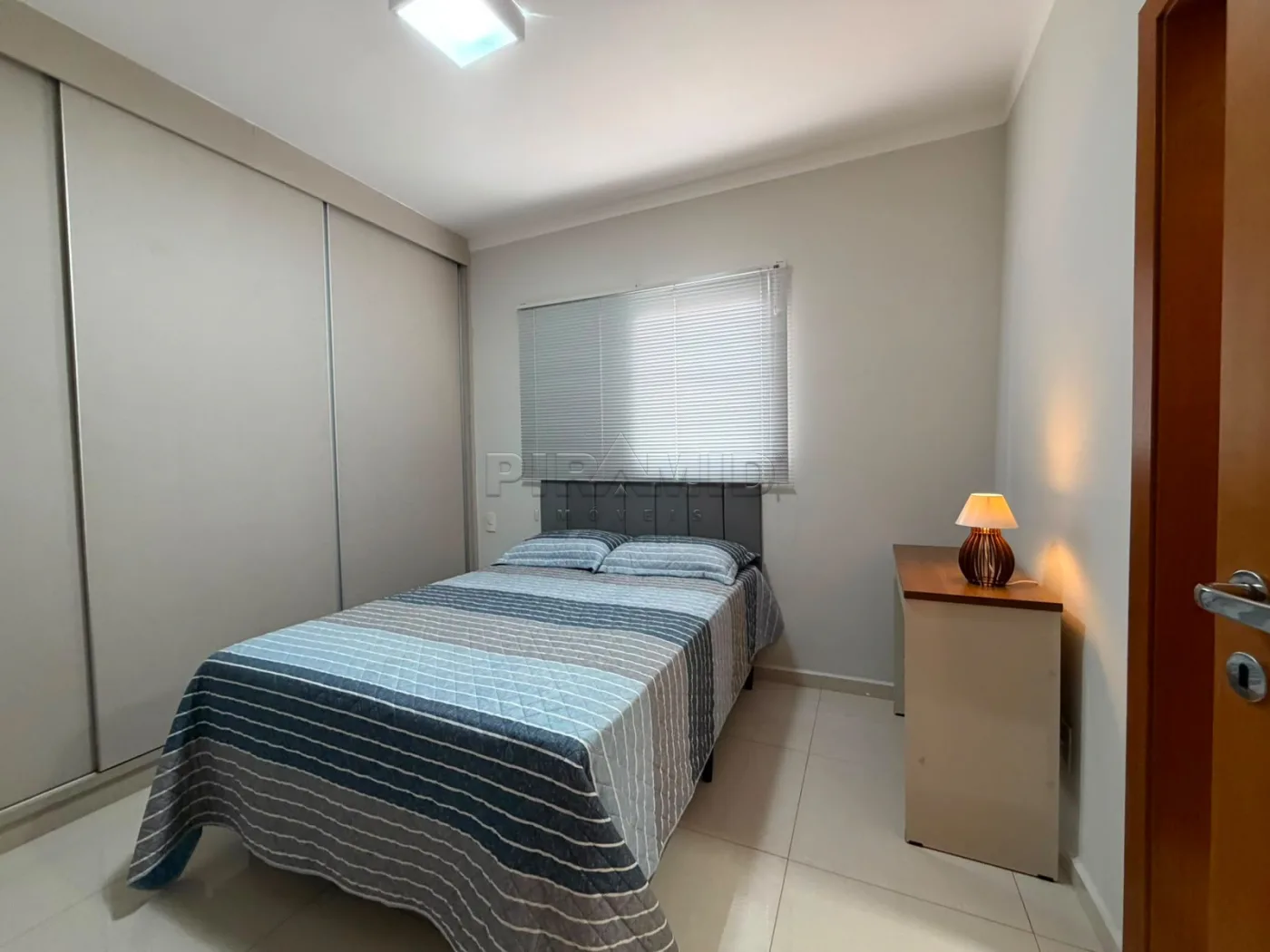 Alugar Apartamento / Padr&atilde;o em Ribeir&atilde;o Preto R$ 4.300,00 - Foto 17