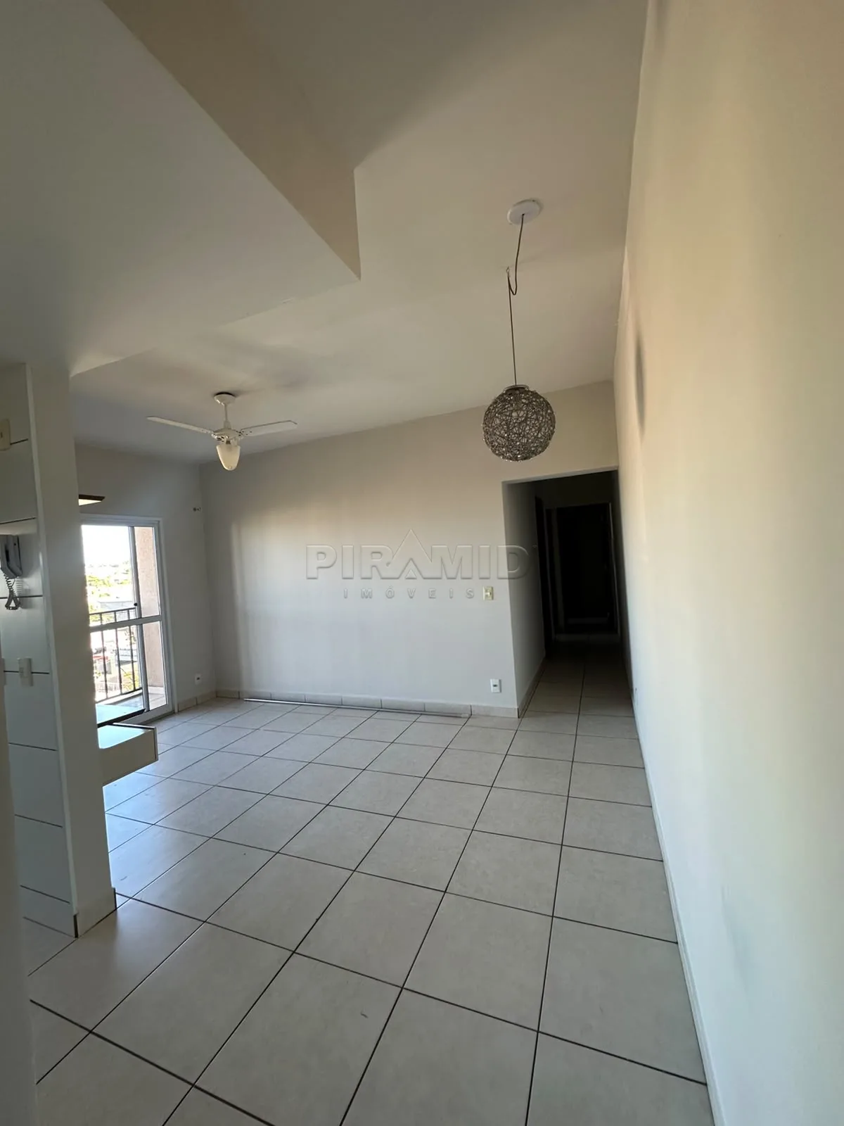 Alugar Apartamento / Padr&atilde;o em Ribeir&atilde;o Preto R$ 1.600,00 - Foto 1