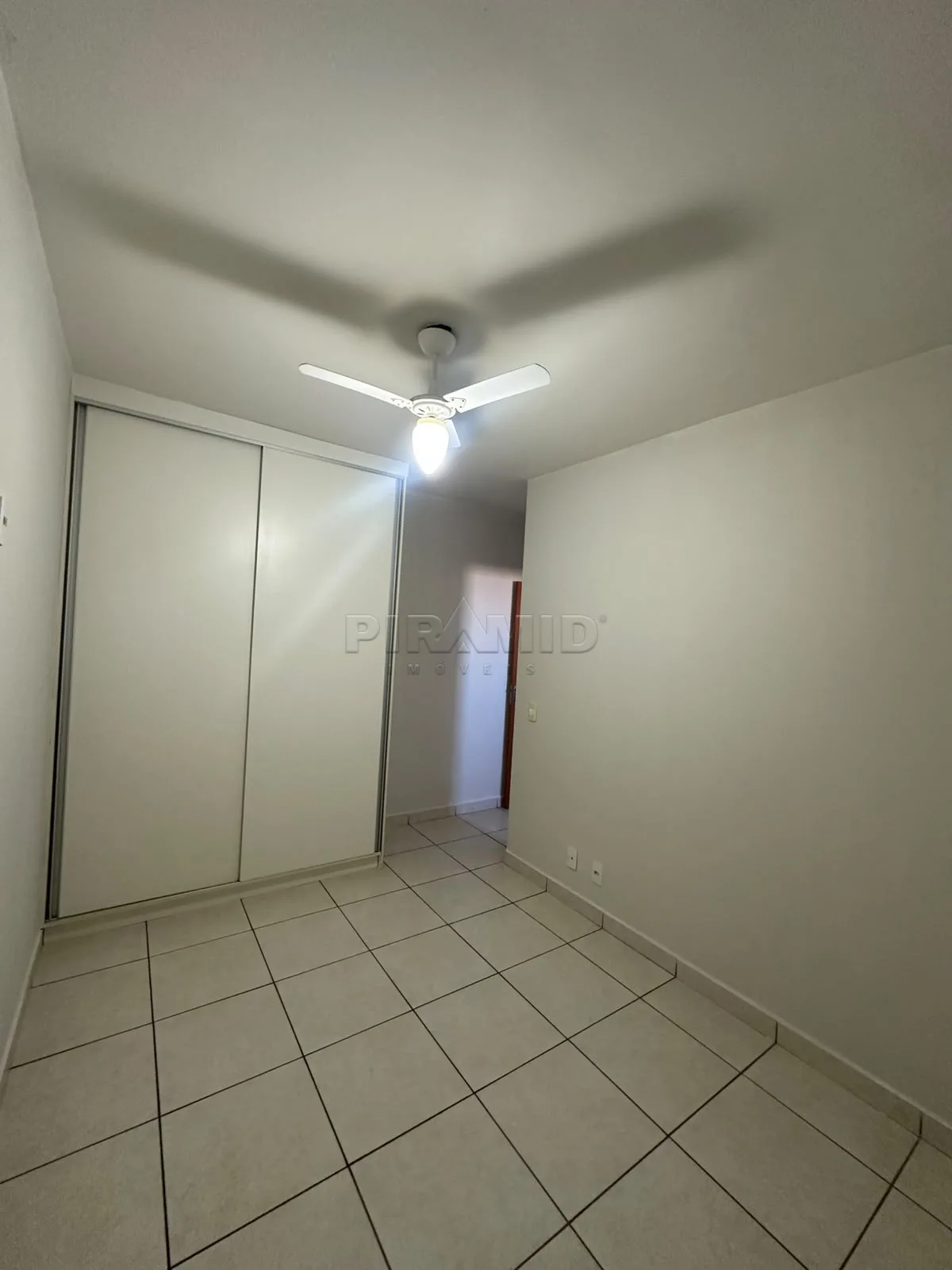 Alugar Apartamento / Padr&atilde;o em Ribeir&atilde;o Preto R$ 1.600,00 - Foto 6