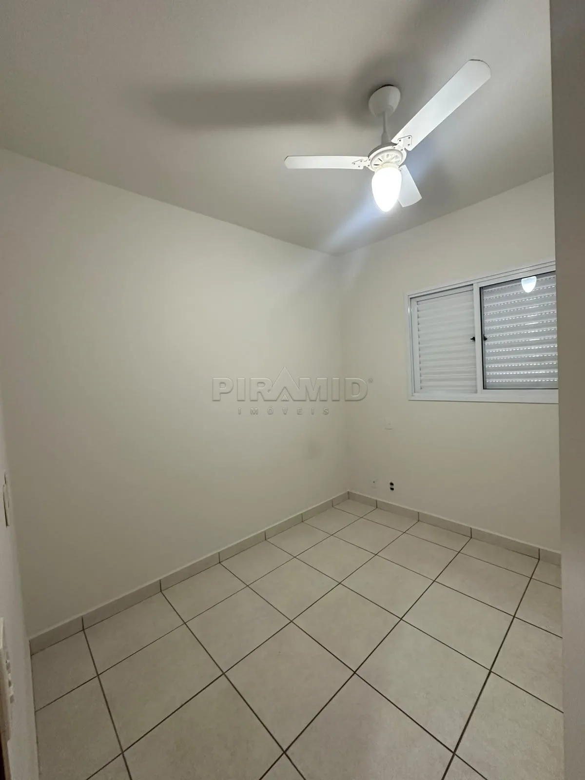Alugar Apartamento / Padr&atilde;o em Ribeir&atilde;o Preto R$ 1.600,00 - Foto 7