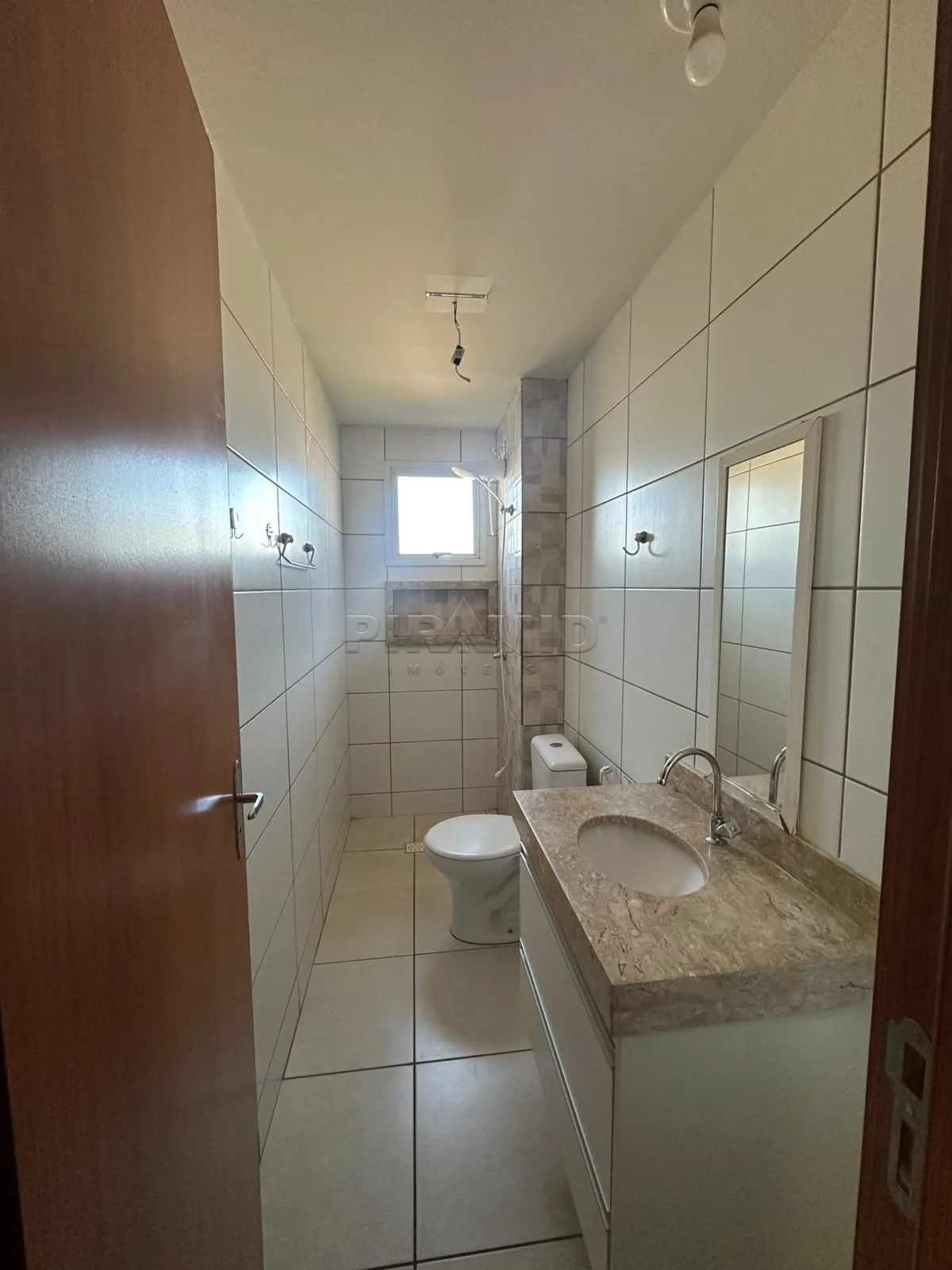 Alugar Apartamento / Padr&atilde;o em Ribeir&atilde;o Preto R$ 1.600,00 - Foto 9