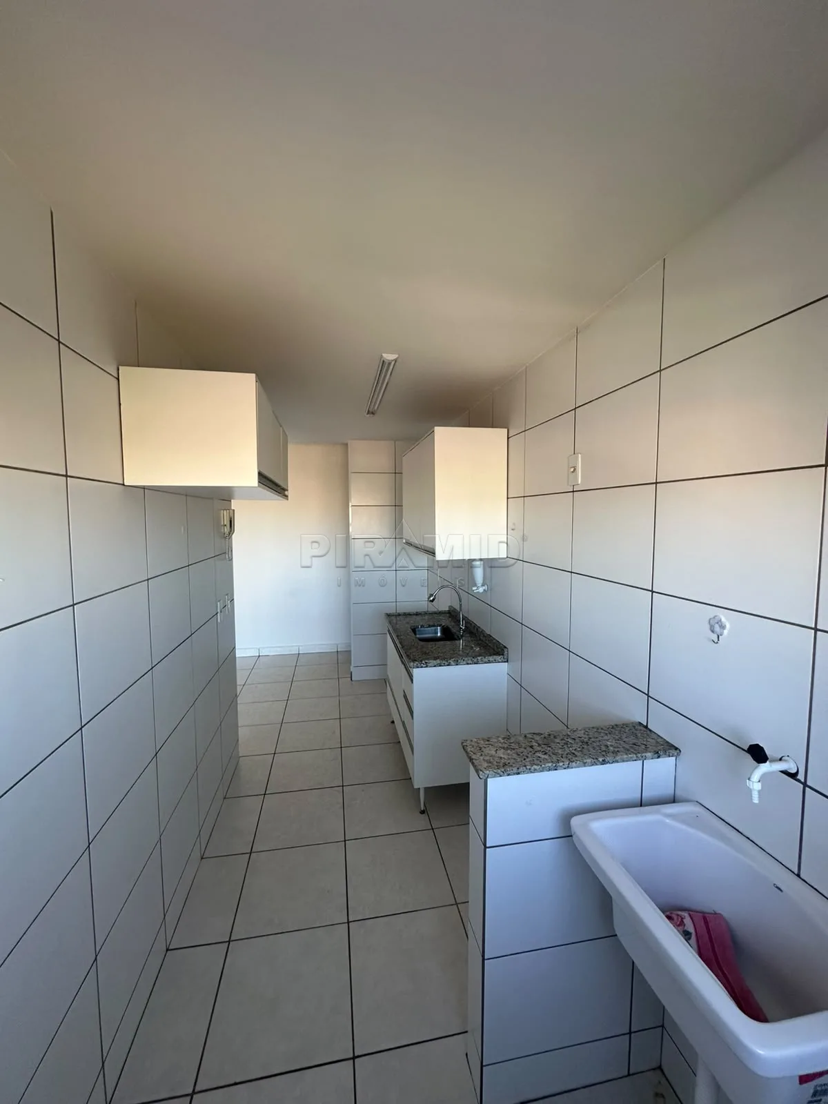 Alugar Apartamento / Padr&atilde;o em Ribeir&atilde;o Preto R$ 1.600,00 - Foto 11