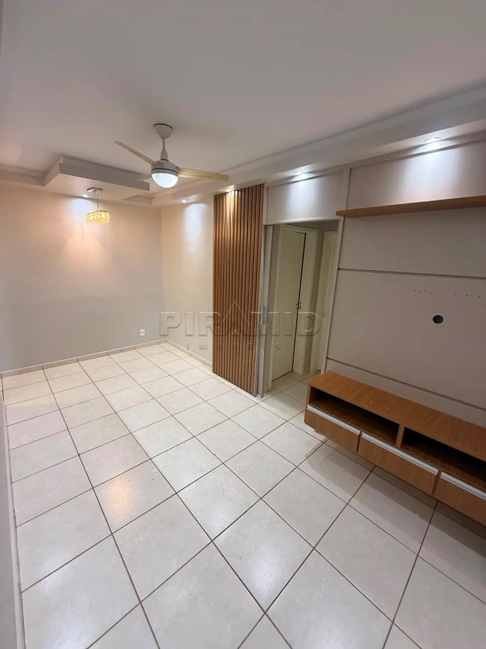 Alugar Apartamento / Padr&atilde;o em Ribeir&atilde;o Preto R$ 2.000,00 - Foto 3