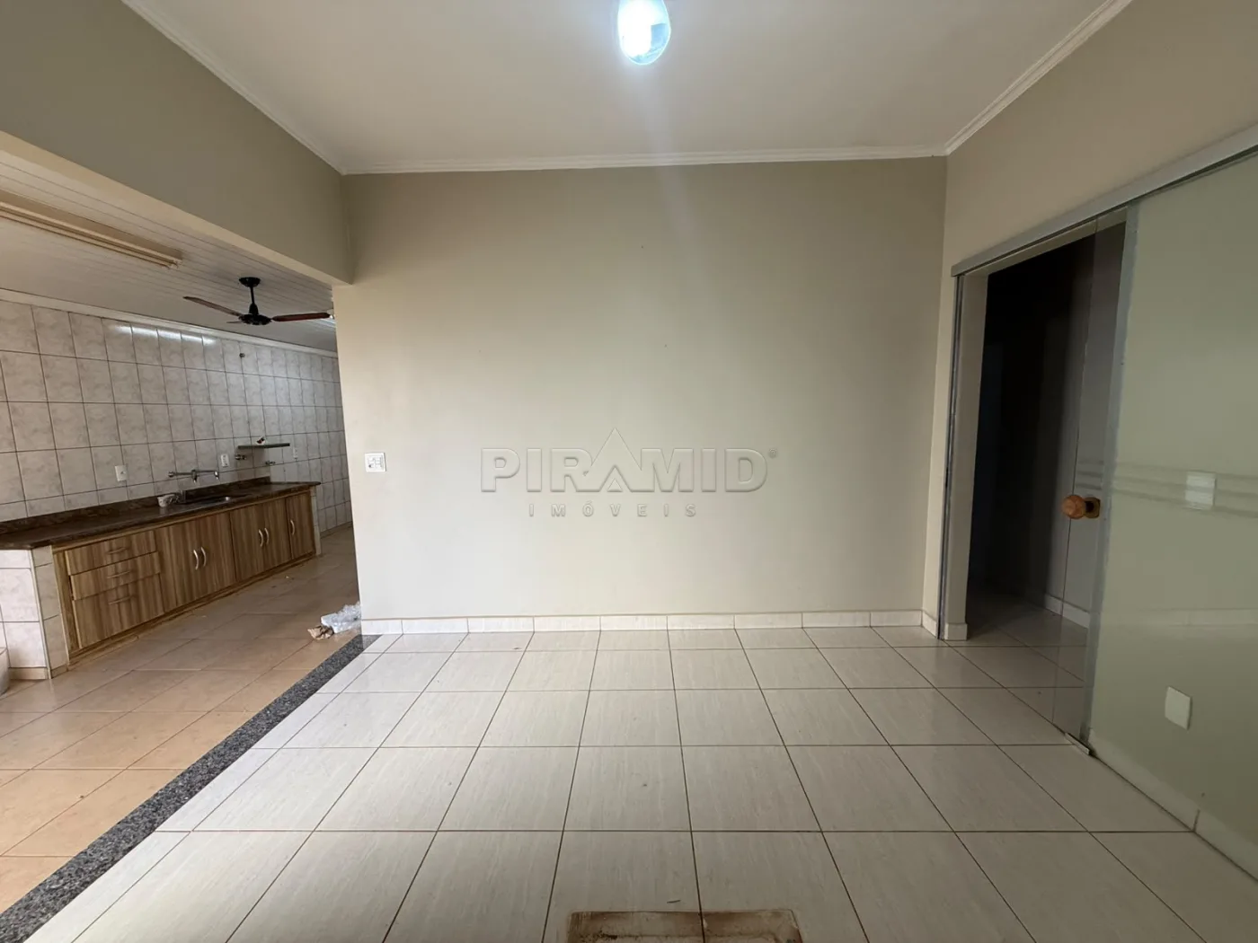 Alugar Casa / Padr&atilde;o em Ribeir&atilde;o Preto R$ 3.800,00 - Foto 16