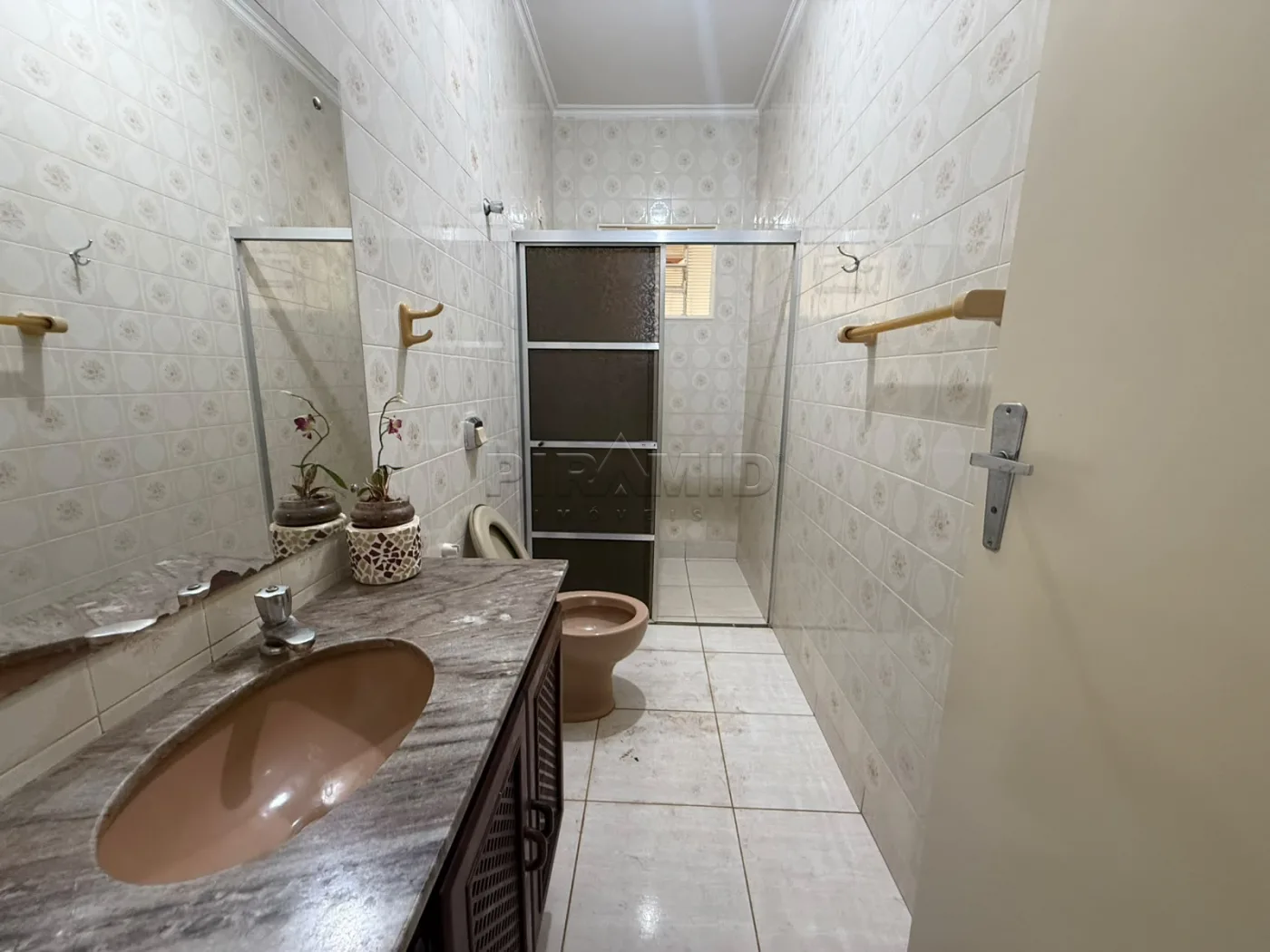 Alugar Casa / Padr&atilde;o em Ribeir&atilde;o Preto R$ 3.800,00 - Foto 18