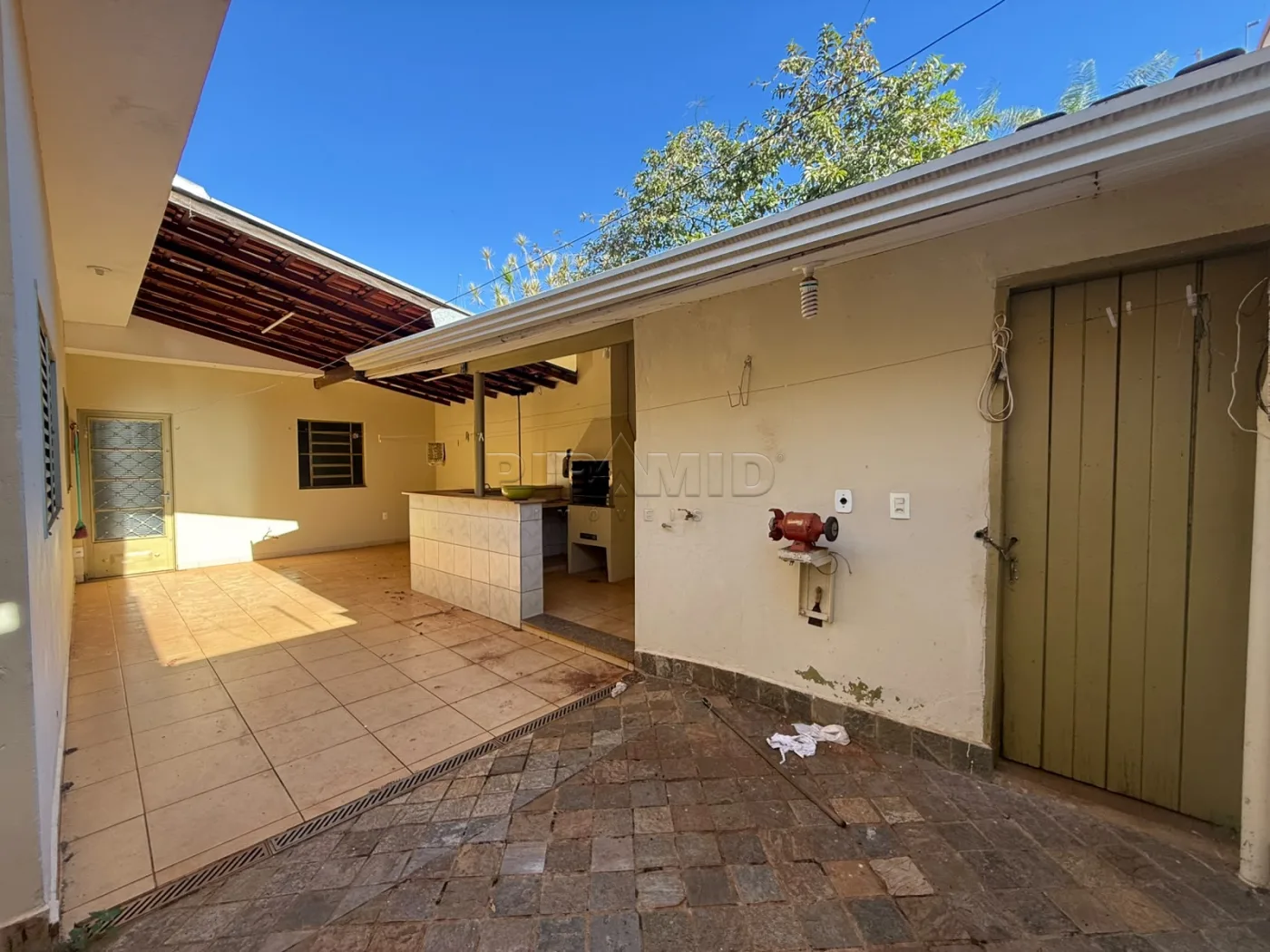Alugar Casa / Padr&atilde;o em Ribeir&atilde;o Preto R$ 3.800,00 - Foto 27