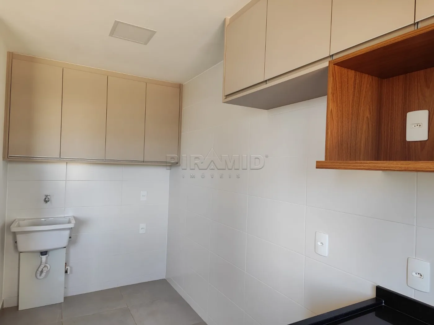 Alugar Apartamento / Padr&atilde;o em Ribeir&atilde;o Preto R$ 2.700,00 - Foto 10