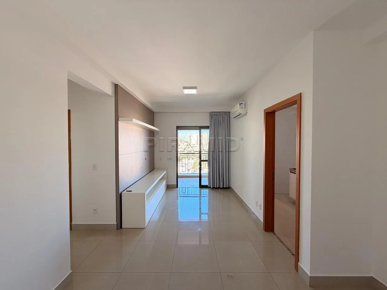 Alugar Apartamento / Padr&atilde;o em Ribeir&atilde;o Preto R$ 3.800,00 - Foto 2