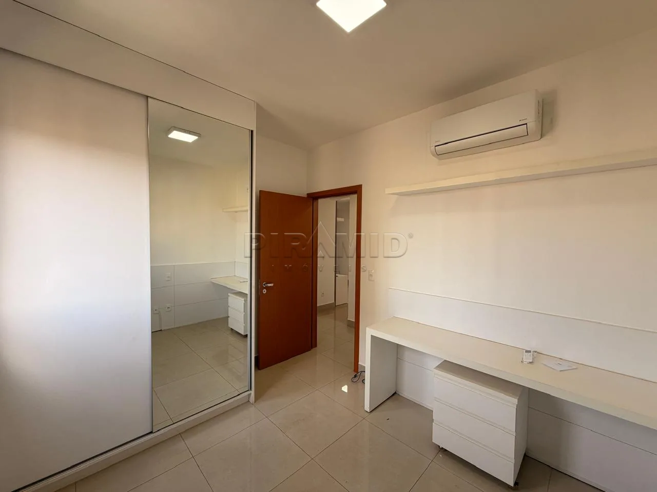 Alugar Apartamento / Padr&atilde;o em Ribeir&atilde;o Preto R$ 3.800,00 - Foto 16