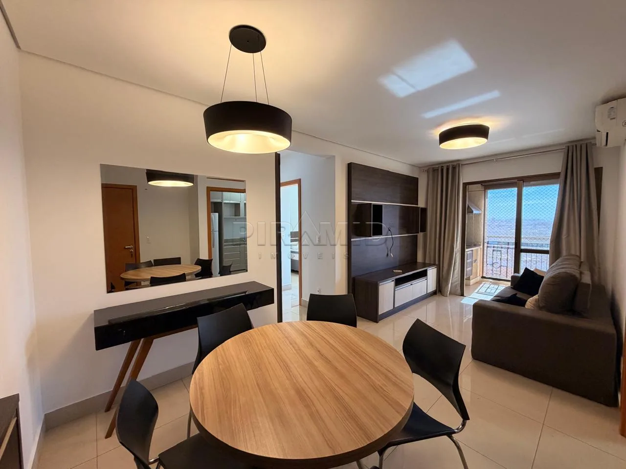 Alugar Apartamento / Padr&atilde;o em Ribeir&atilde;o Preto R$ 4.000,00 - Foto 1