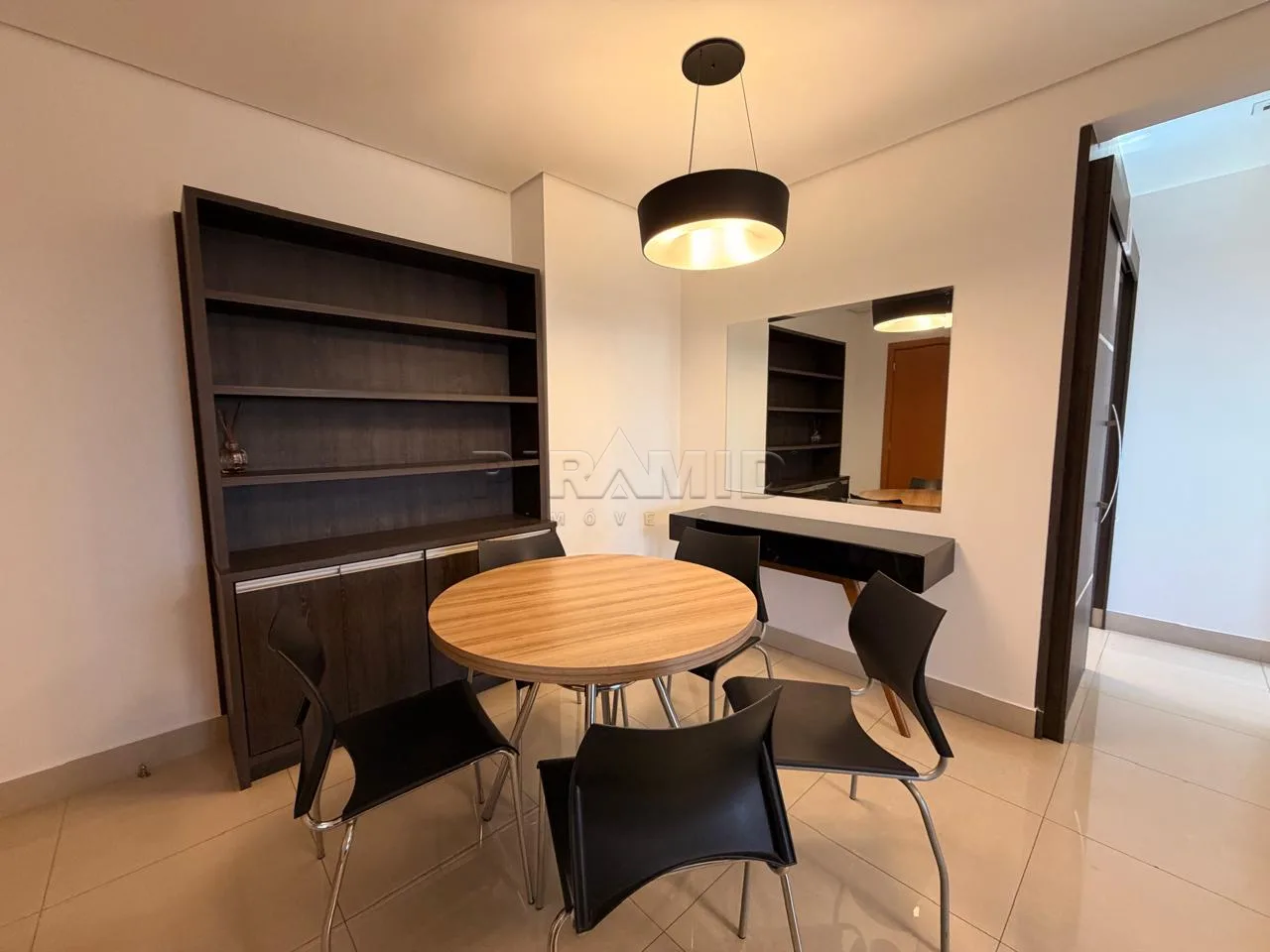 Alugar Apartamento / Padr&atilde;o em Ribeir&atilde;o Preto R$ 4.000,00 - Foto 2