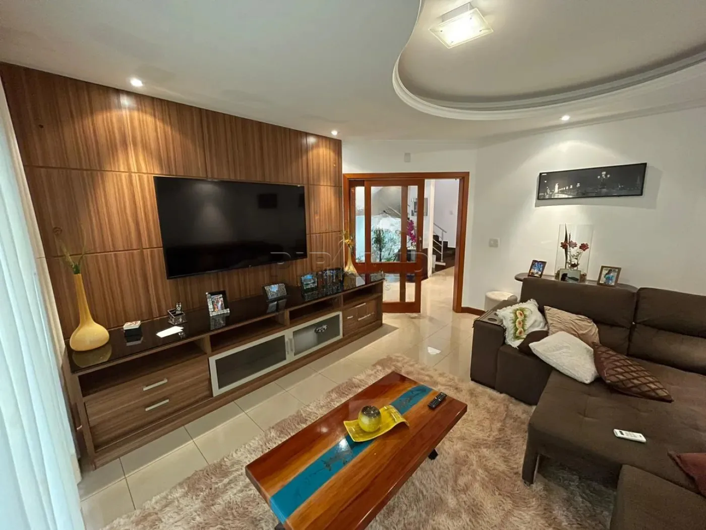 Alugar Casa / Padr&atilde;o em Ribeir&atilde;o Preto R$ 18.000,00 - Foto 1