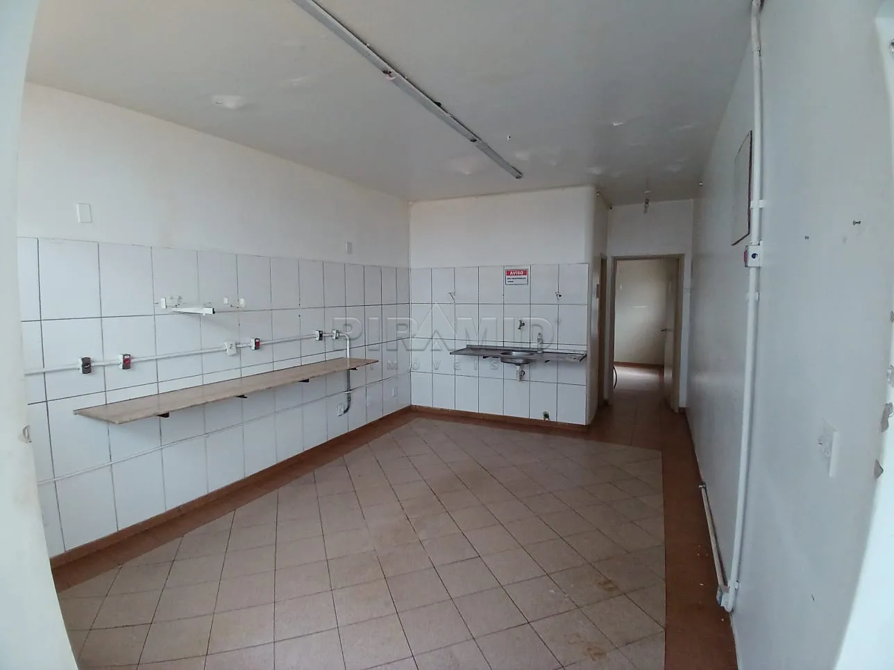 Alugar Comercial / Ponto Comercial em Ribeir&atilde;o Preto R$ 3.200,00 - Foto 6