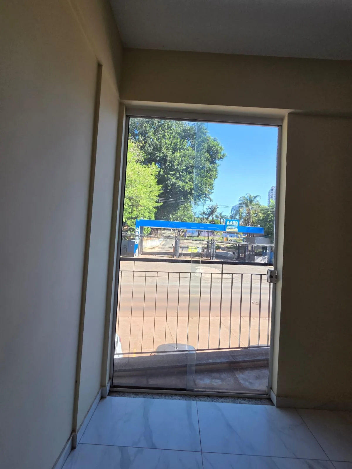 Comprar Comercial / Sala em Ribeir&atilde;o Preto R$ 190.000,00 - Foto 2