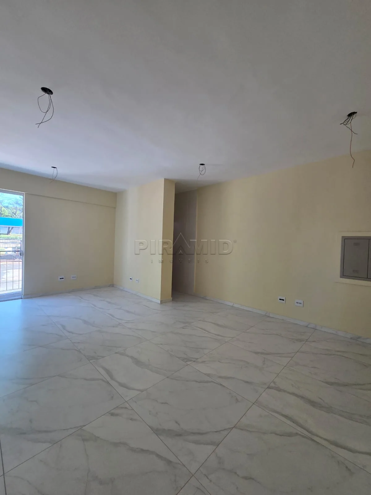 Comprar Comercial / Sala em Ribeir&atilde;o Preto R$ 190.000,00 - Foto 3