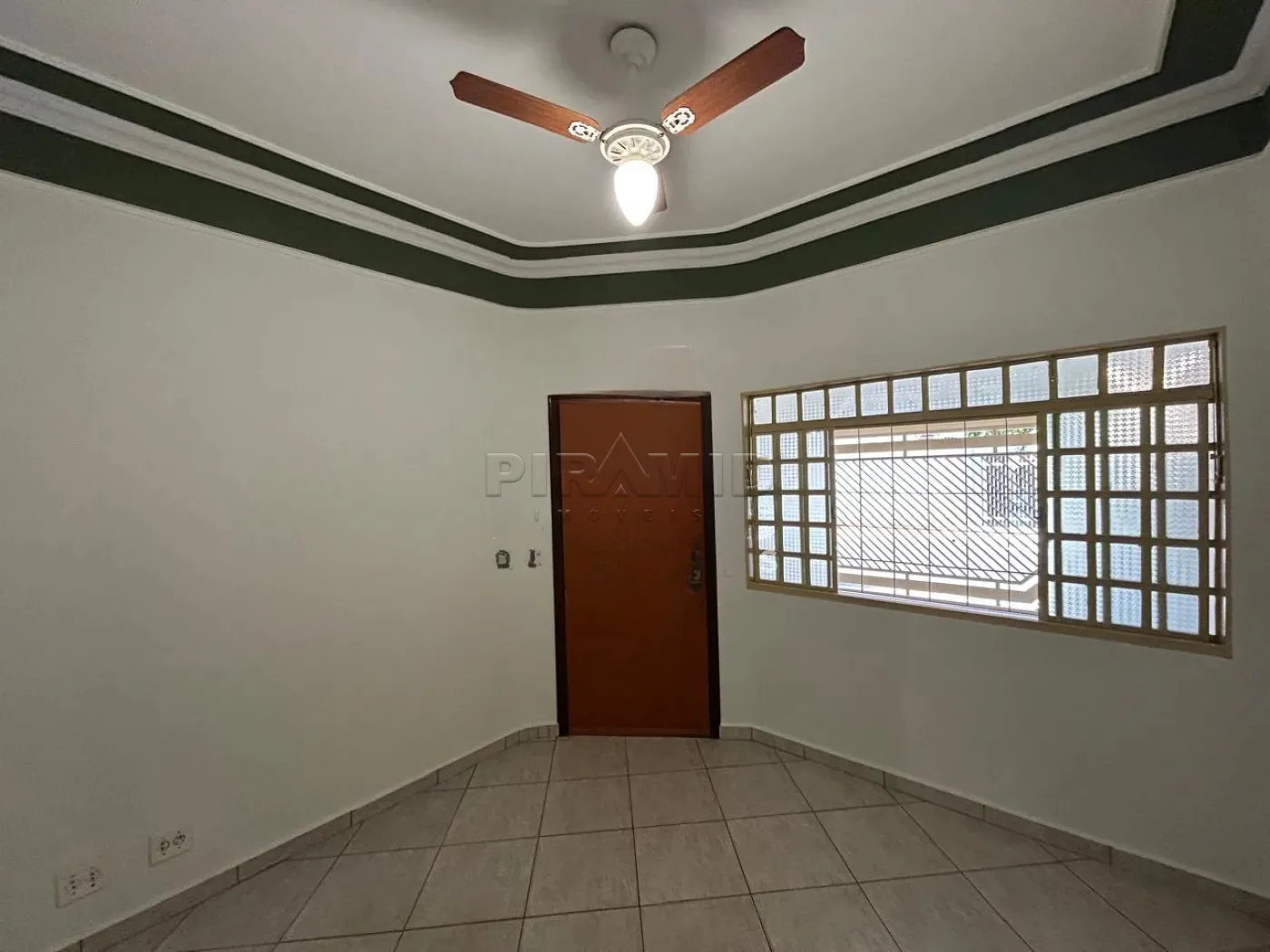 Alugar Casa / Padr&atilde;o em Ribeir&atilde;o Preto R$ 2.400,00 - Foto 1