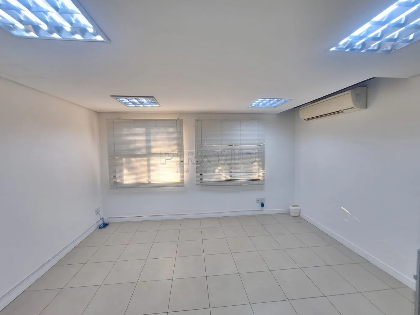 Alugar Comercial / Sala em Ribeir&atilde;o Preto R$ 2.500,00 - Foto 7