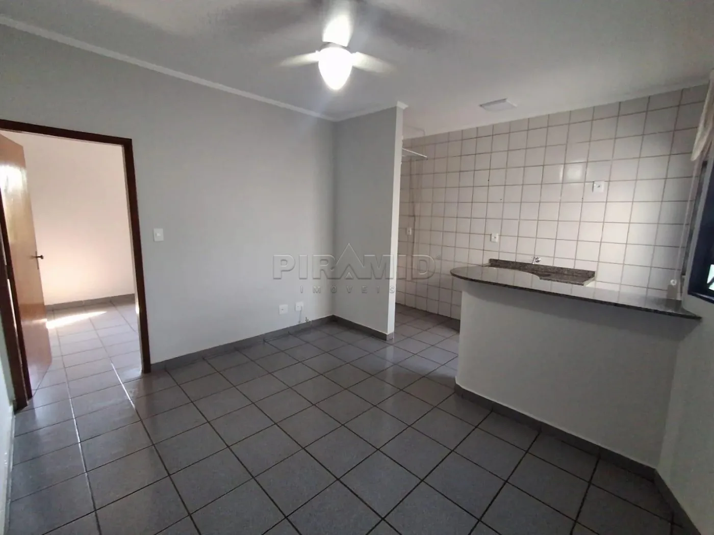 Alugar Apartamento / Padr&atilde;o em Ribeir&atilde;o Preto R$ 1.300,00 - Foto 5