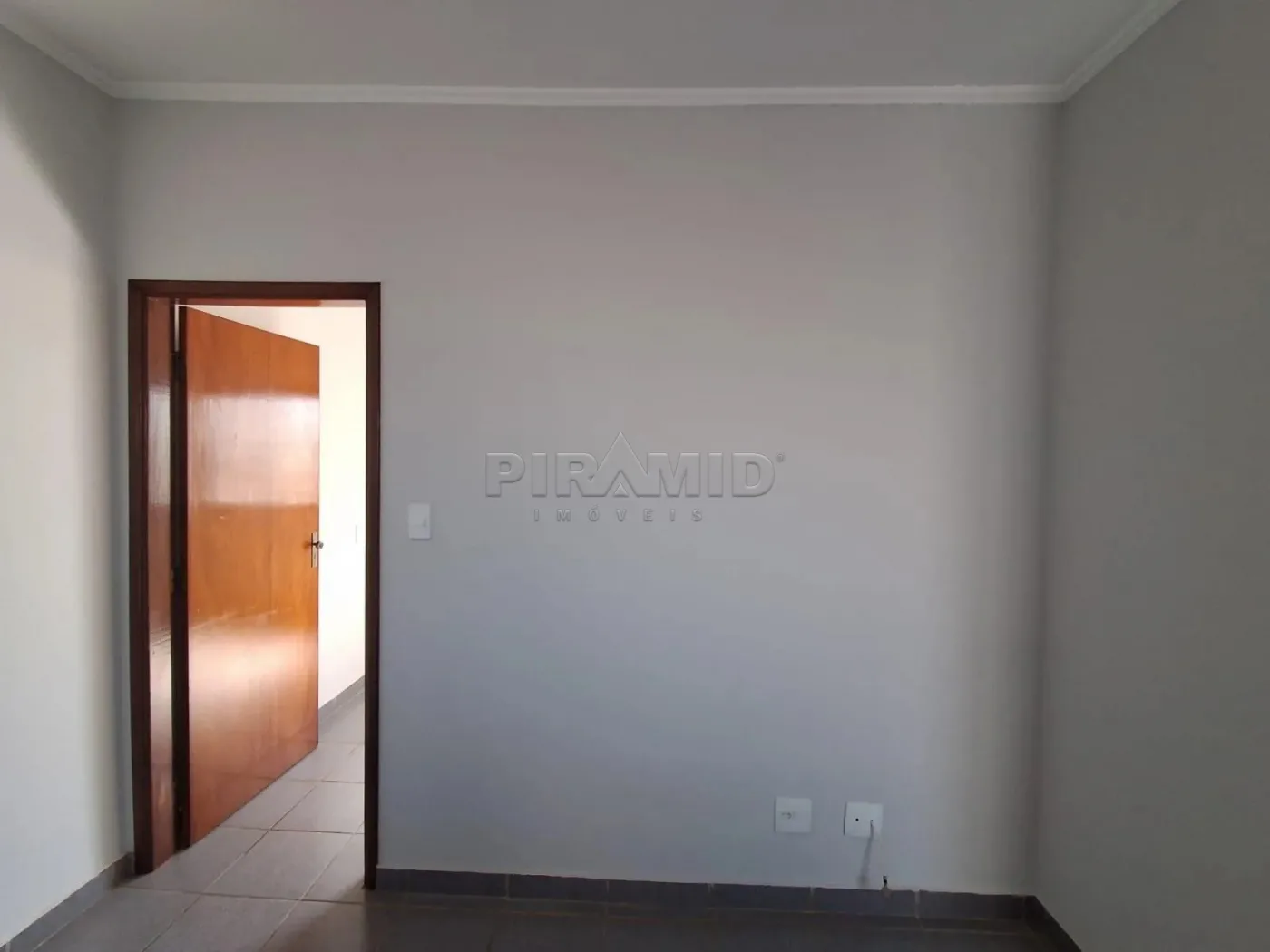 Alugar Apartamento / Padr&atilde;o em Ribeir&atilde;o Preto R$ 1.300,00 - Foto 13