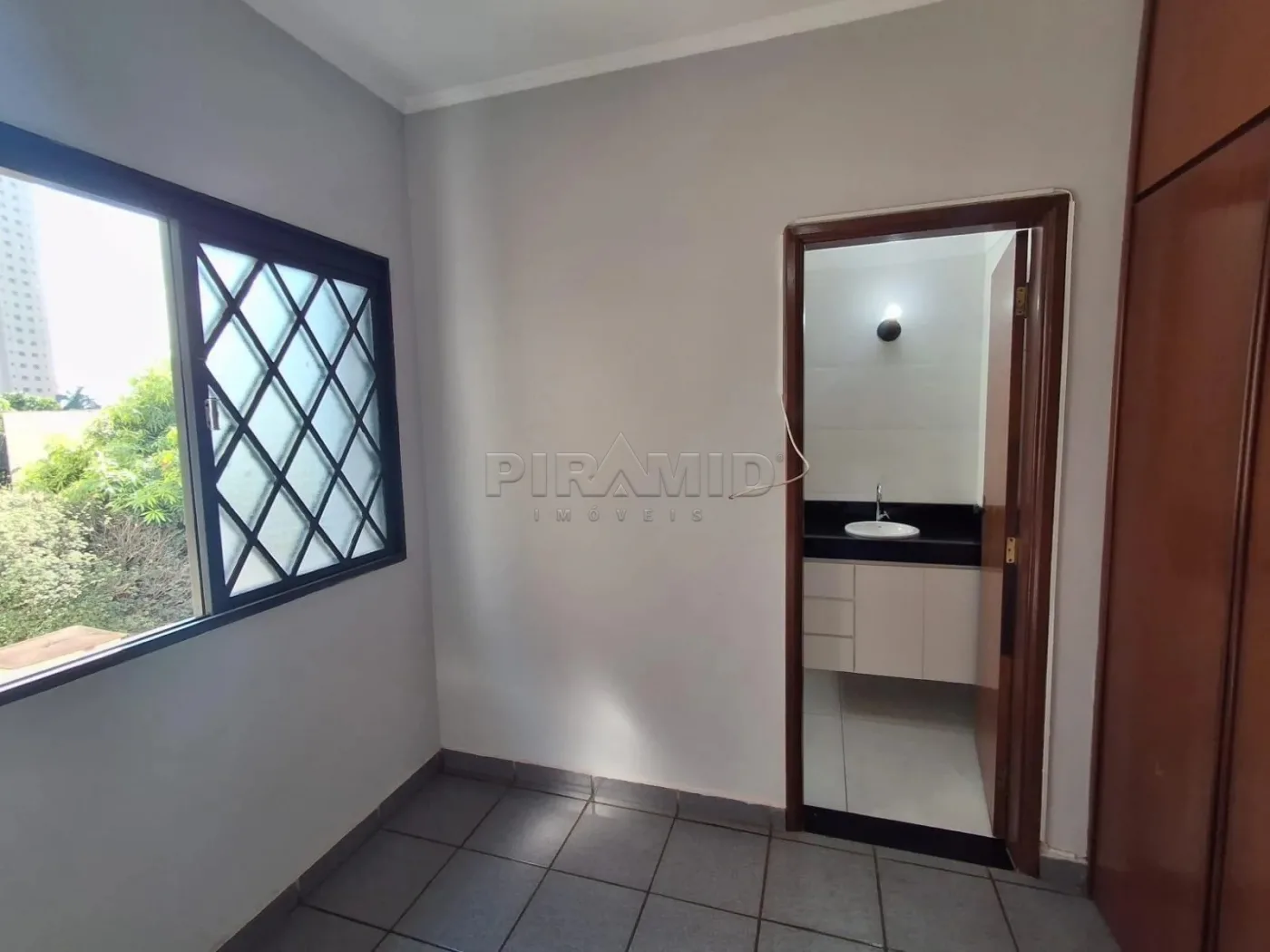 Alugar Apartamento / Padr&atilde;o em Ribeir&atilde;o Preto R$ 1.300,00 - Foto 17