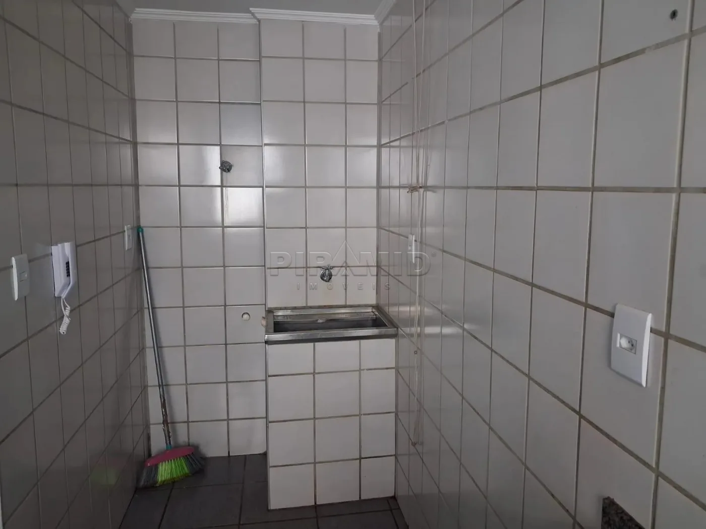 Alugar Apartamento / Padr&atilde;o em Ribeir&atilde;o Preto R$ 1.300,00 - Foto 20
