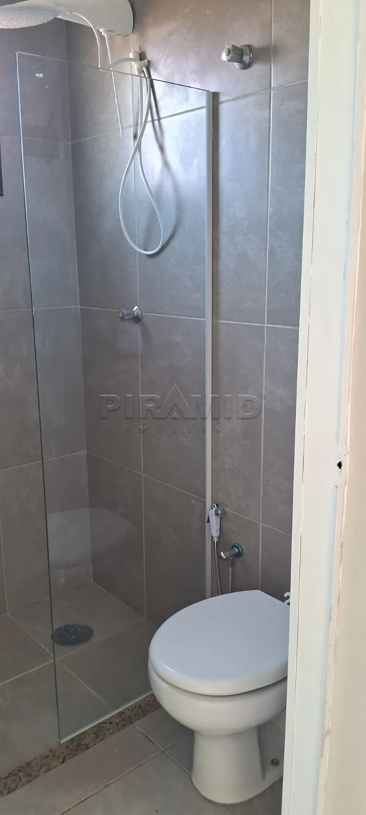 Alugar Apartamento / Padr&atilde;o em Ribeir&atilde;o Preto R$ 1.500,00 - Foto 7