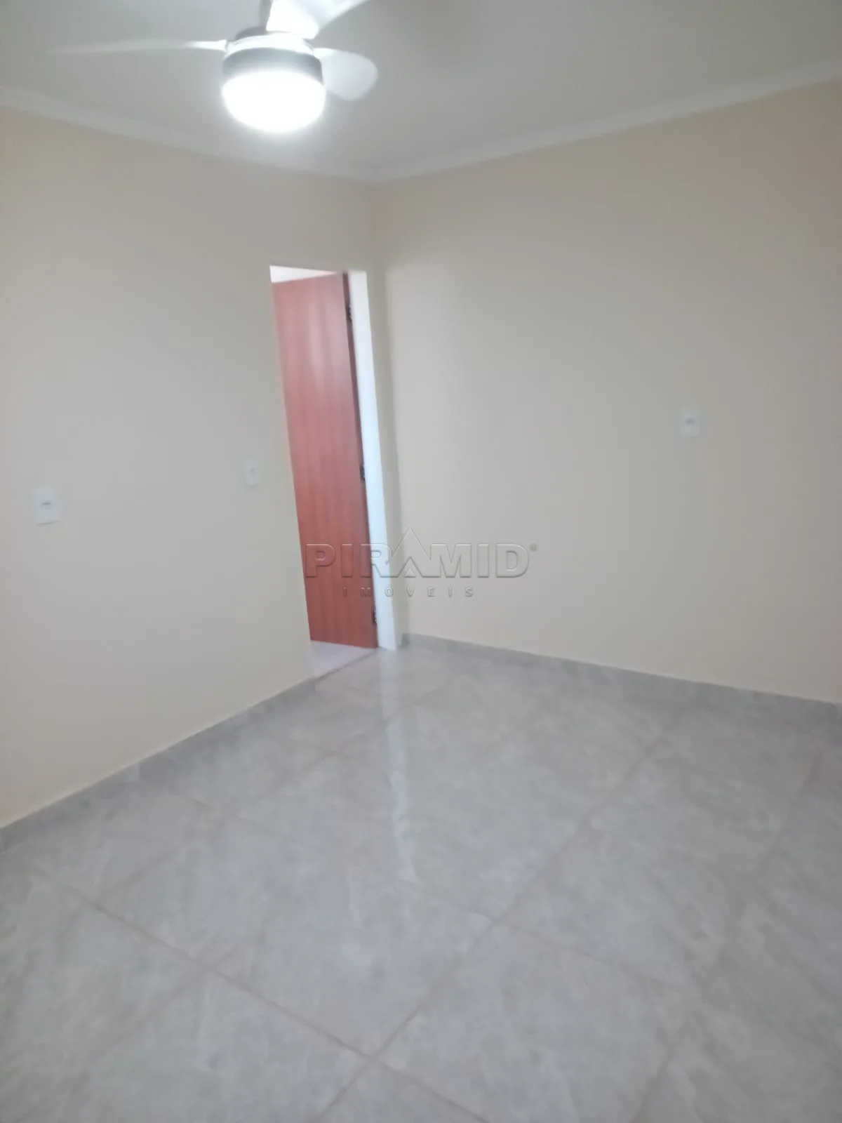Alugar Casa / Padr&atilde;o em Ribeir&atilde;o Preto R$ 2.300,00 - Foto 8