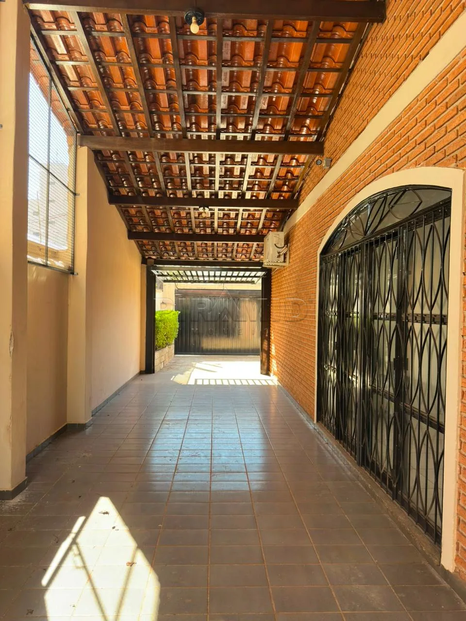 Comprar Casa / Padr&atilde;o em Ribeir&atilde;o Preto R$ 1.260.000,00 - Foto 2