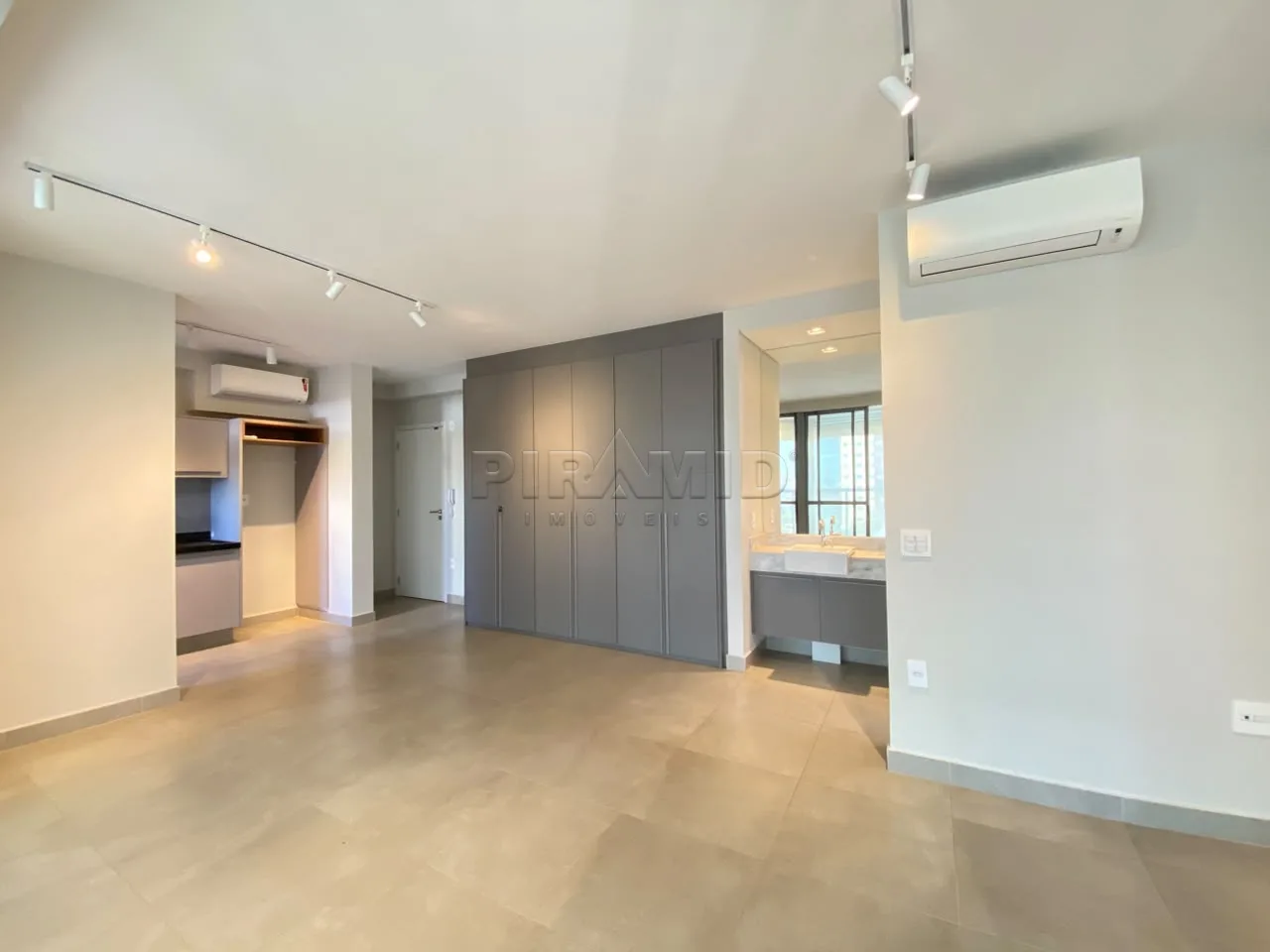 Alugar Apartamento / Padr&atilde;o em Ribeir&atilde;o Preto R$ 2.700,00 - Foto 2