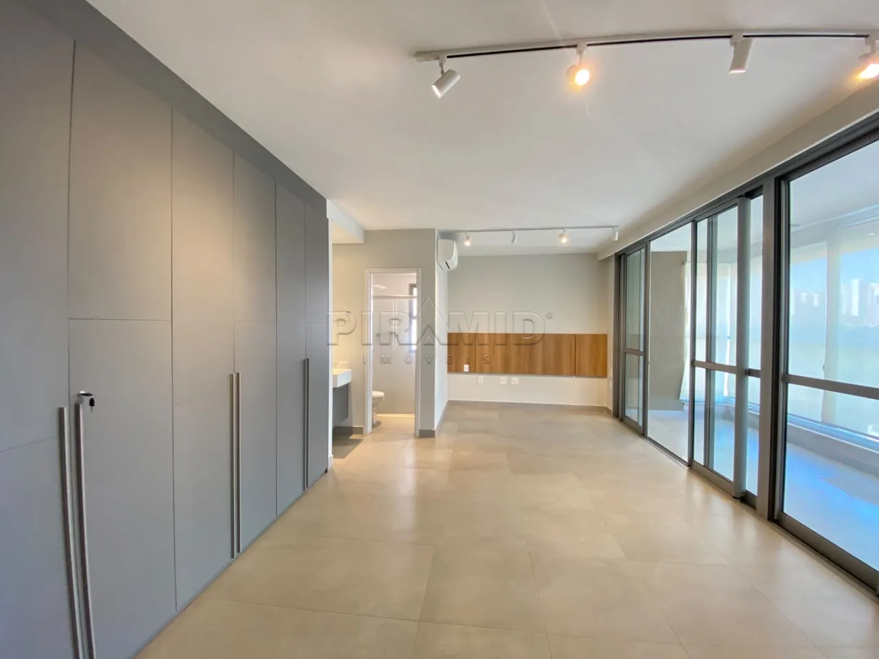 Alugar Apartamento / Padr&atilde;o em Ribeir&atilde;o Preto R$ 2.700,00 - Foto 14