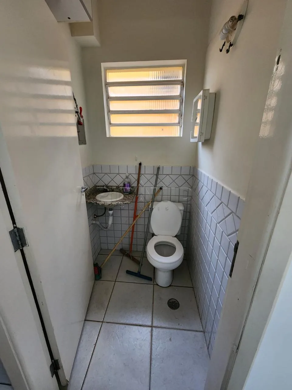 Alugar Comercial / Ponto Comercial em Ribeir&atilde;o Preto R$ 4.500,00 - Foto 13