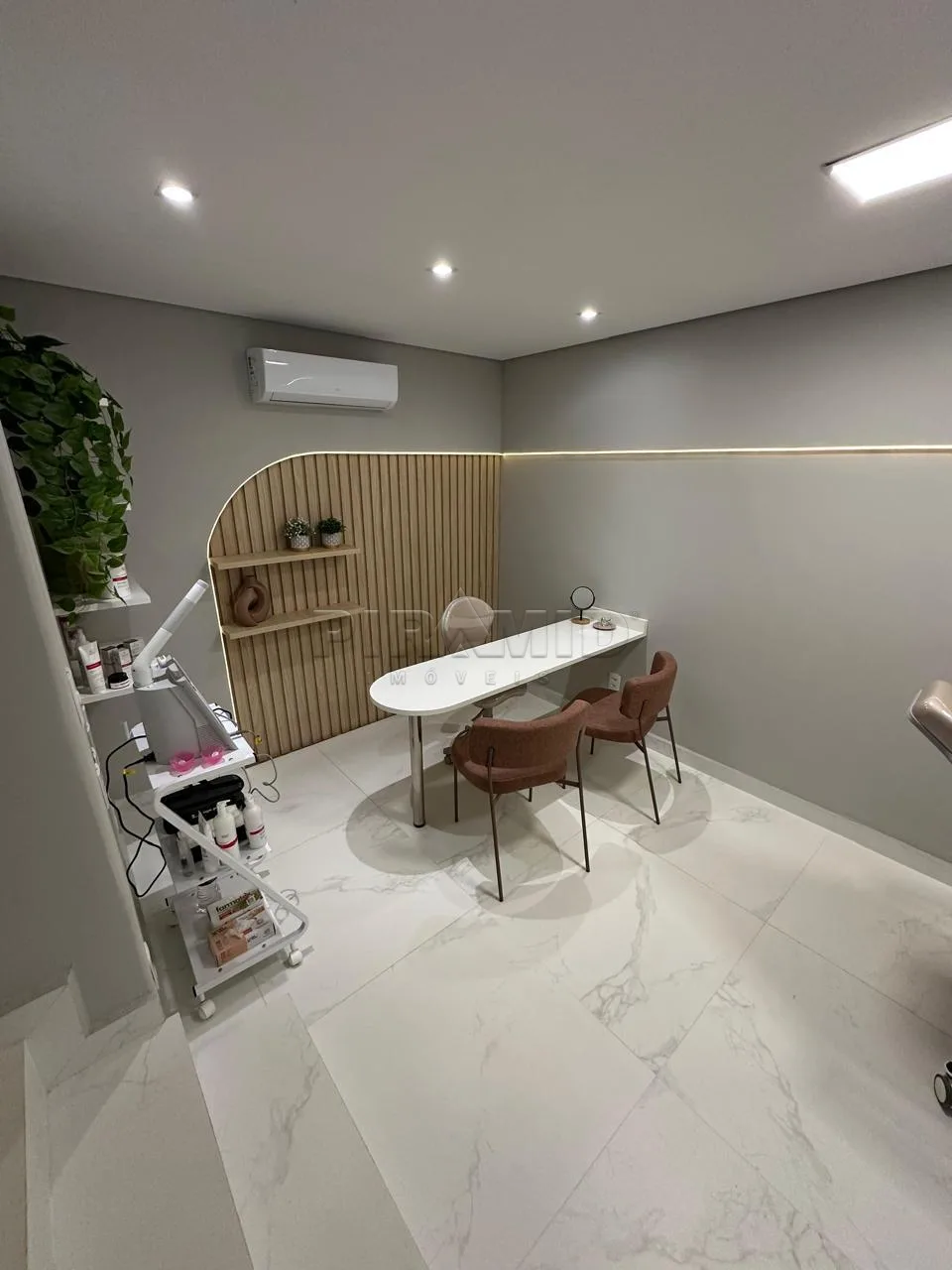 Alugar Comercial / Sal&atilde;o em Ribeir&atilde;o Preto R$ 6.900,00 - Foto 6