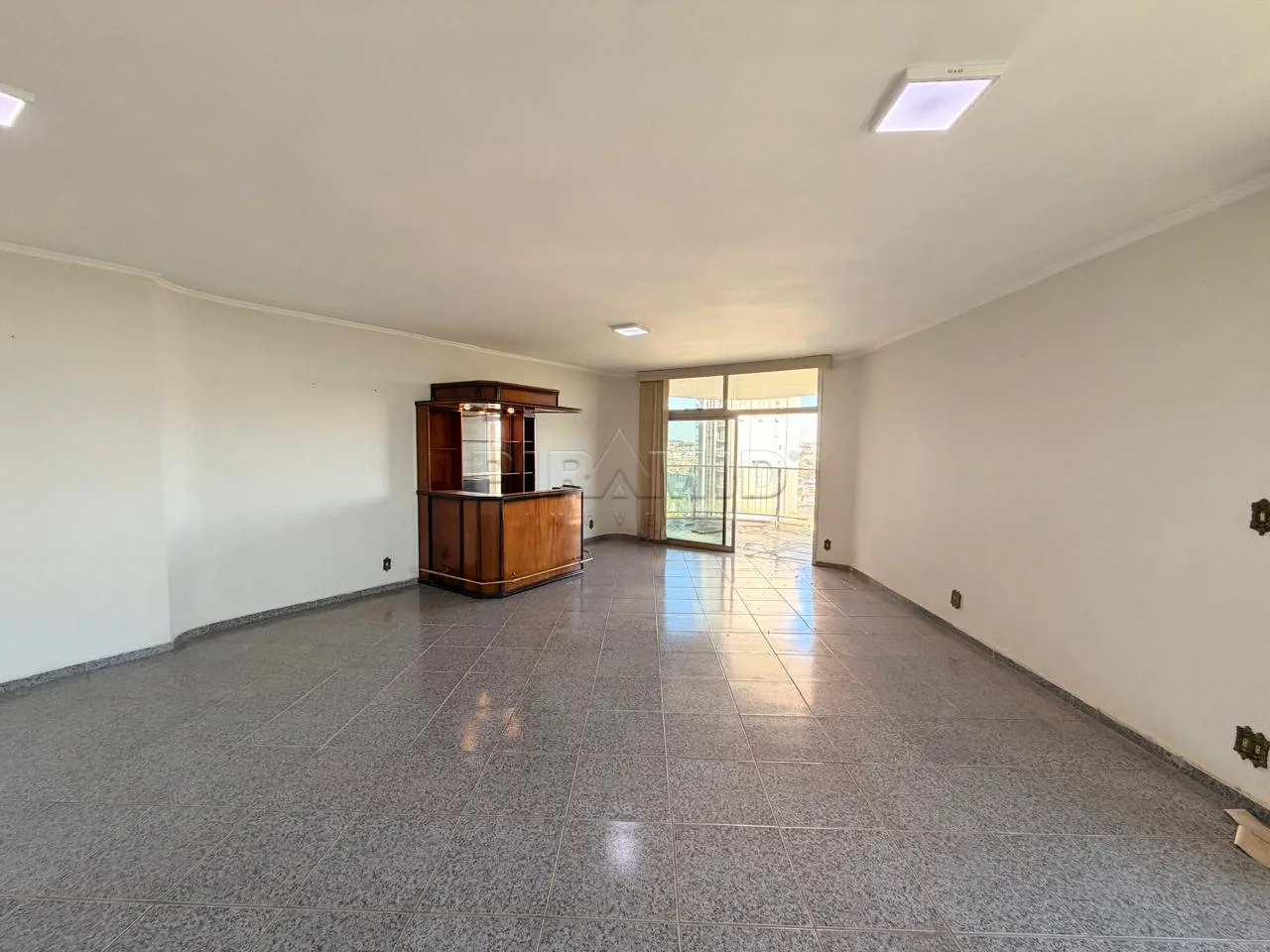 Alugar Apartamento / Padr&atilde;o em Ribeir&atilde;o Preto R$ 4.000,00 - Foto 2