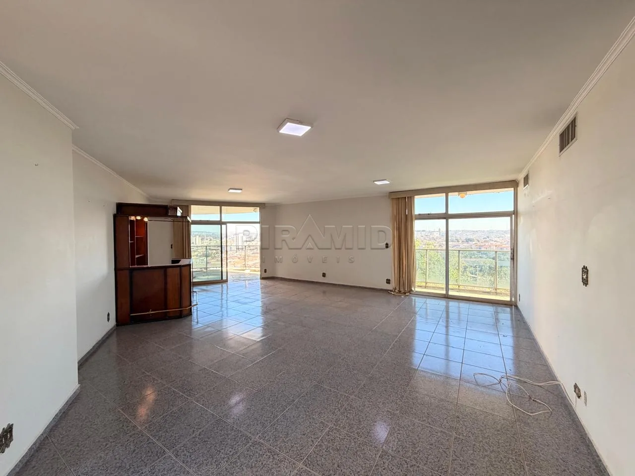 Alugar Apartamento / Padr&atilde;o em Ribeir&atilde;o Preto R$ 4.000,00 - Foto 3