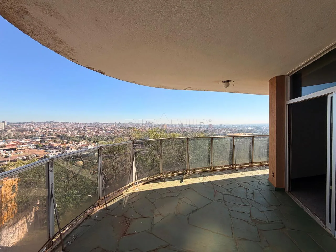 Alugar Apartamento / Padr&atilde;o em Ribeir&atilde;o Preto R$ 4.000,00 - Foto 5
