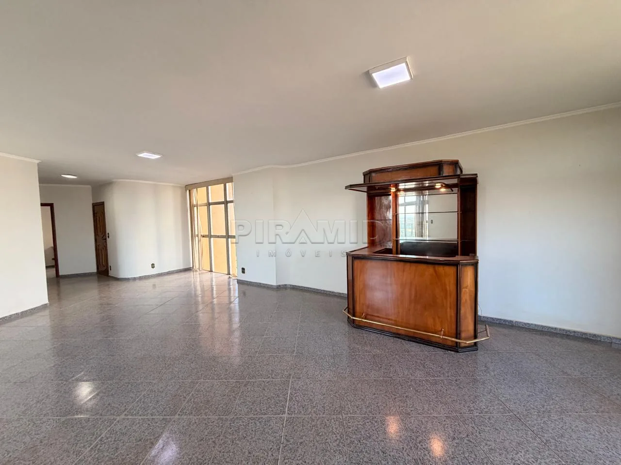 Alugar Apartamento / Padr&atilde;o em Ribeir&atilde;o Preto R$ 4.000,00 - Foto 18