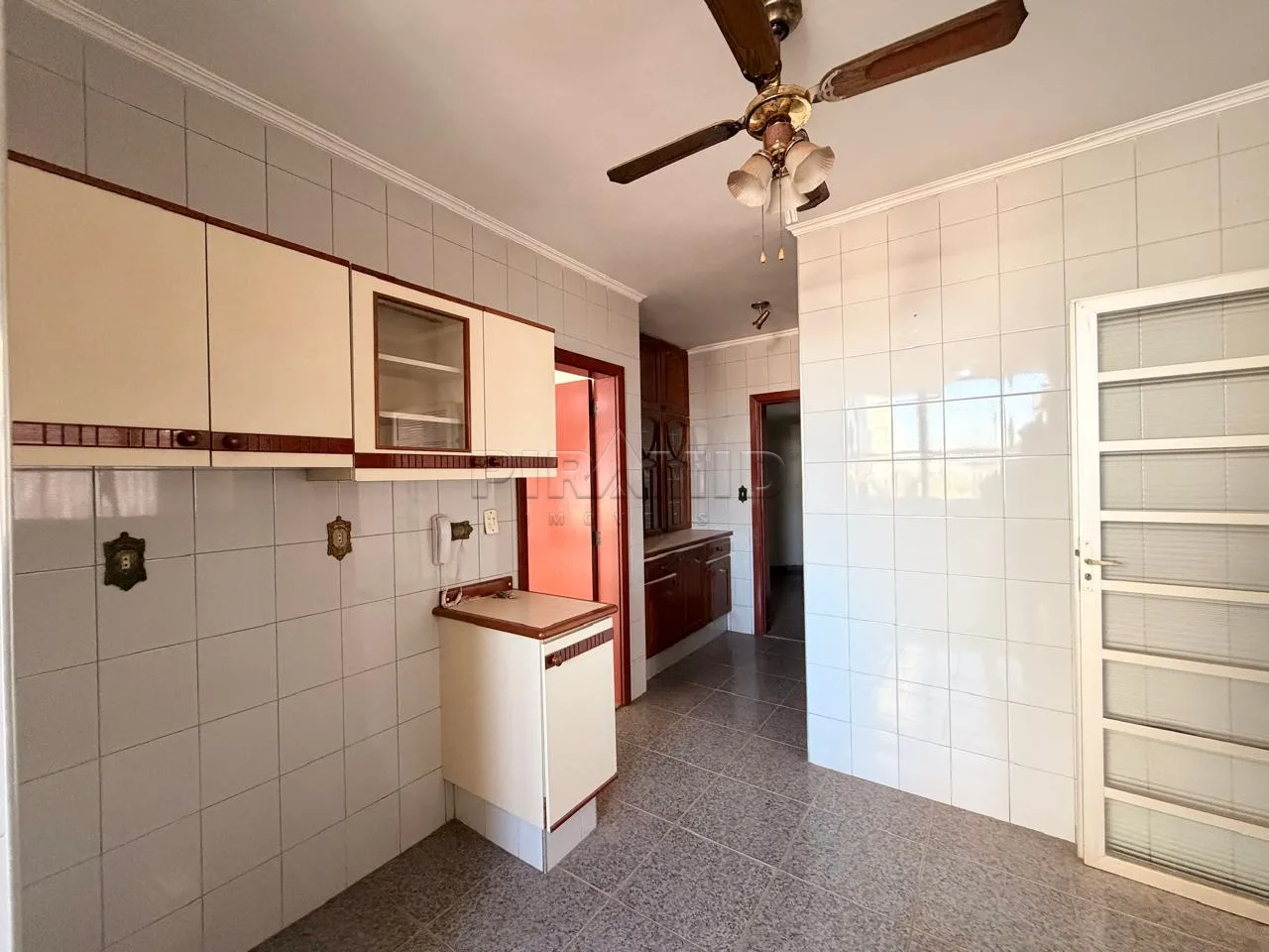Alugar Apartamento / Padr&atilde;o em Ribeir&atilde;o Preto R$ 4.000,00 - Foto 28