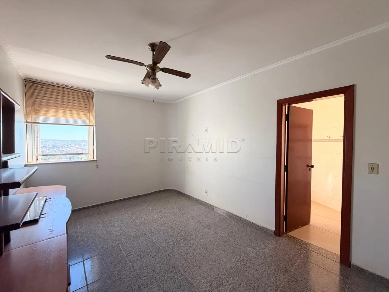 Alugar Apartamento / Padr&atilde;o em Ribeir&atilde;o Preto R$ 4.000,00 - Foto 41