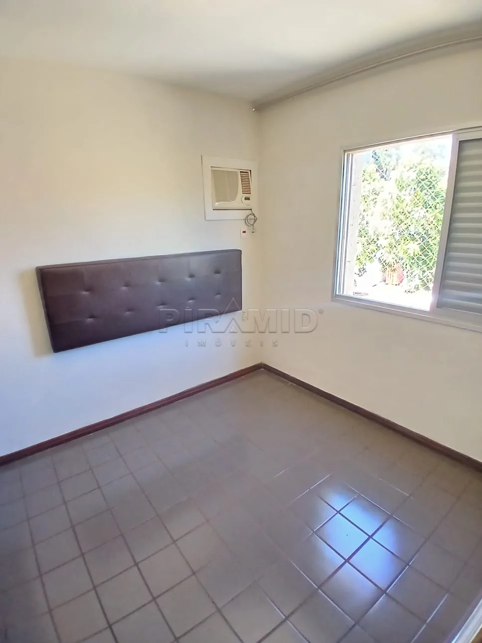 Alugar Apartamento / Padr&atilde;o em Ribeir&atilde;o Preto R$ 1.000,00 - Foto 9