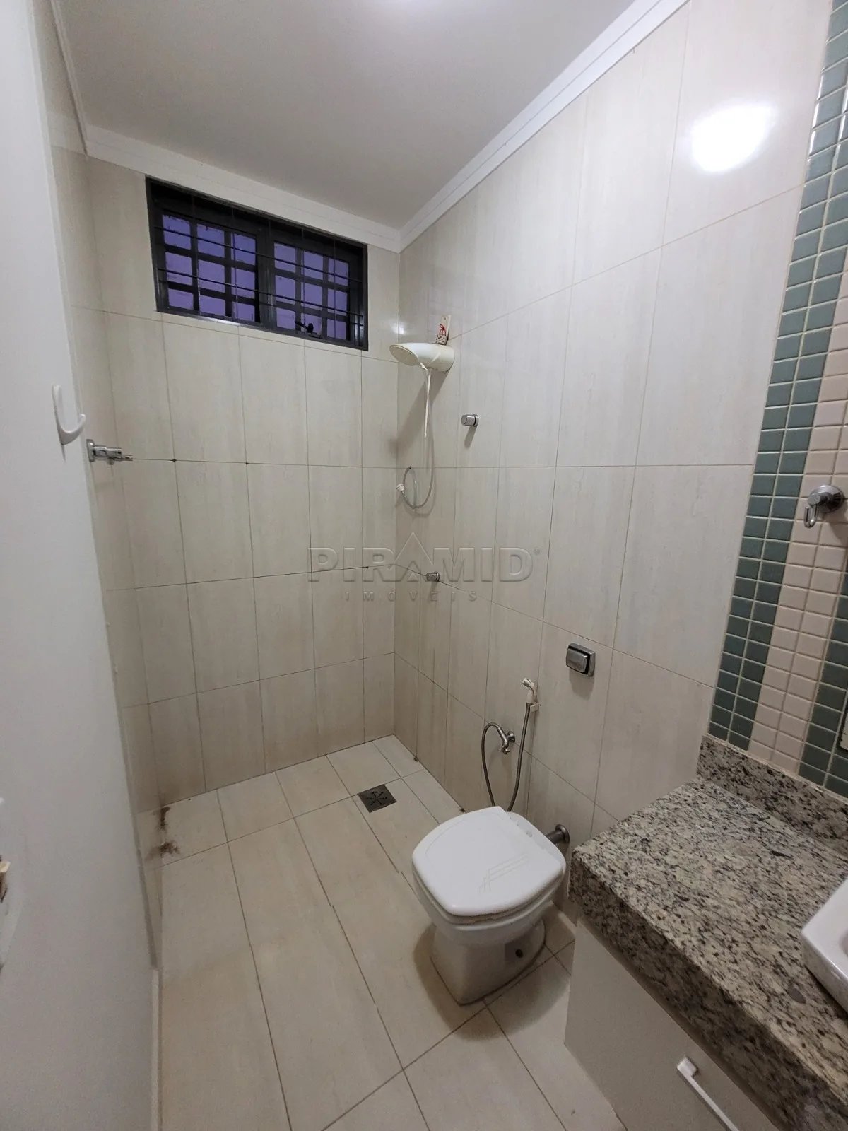 Alugar Casa / Padr&atilde;o em Ribeir&atilde;o Preto R$ 2.700,00 - Foto 5