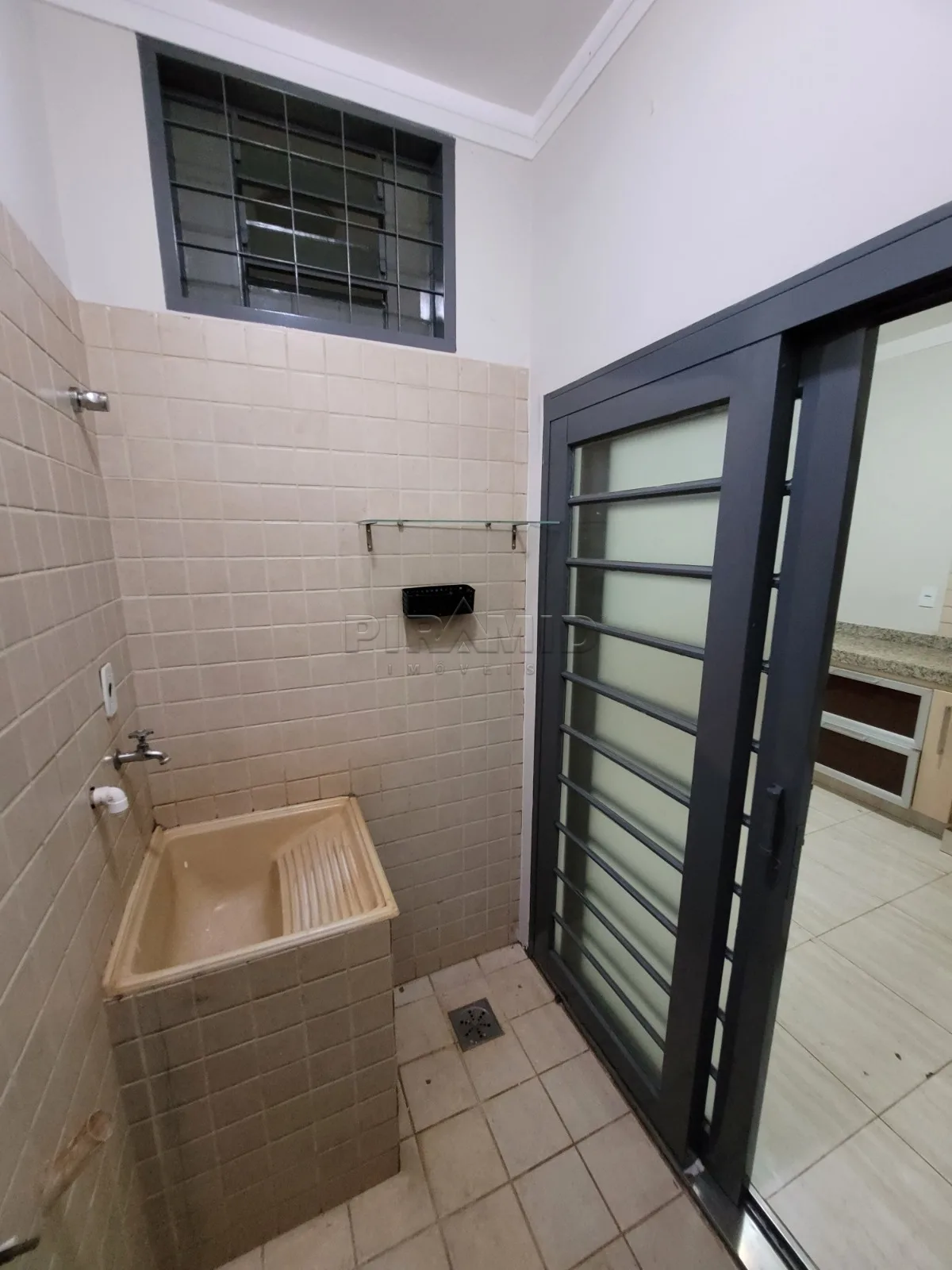 Alugar Casa / Padr&atilde;o em Ribeir&atilde;o Preto R$ 2.700,00 - Foto 13