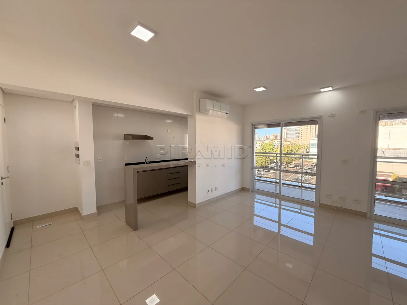 Alugar Apartamento / Padr&atilde;o em Ribeir&atilde;o Preto R$ 2.200,00 - Foto 2