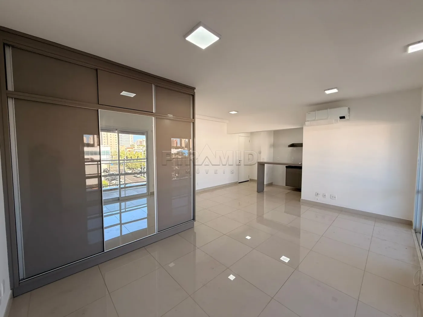 Alugar Apartamento / Padr&atilde;o em Ribeir&atilde;o Preto R$ 2.200,00 - Foto 6