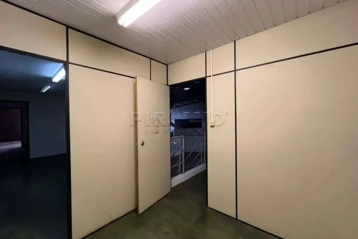 Alugar Comercial / Galp&atilde;o  Barrac&atilde;o em Ribeir&atilde;o Preto R$ 6.000,00 - Foto 17