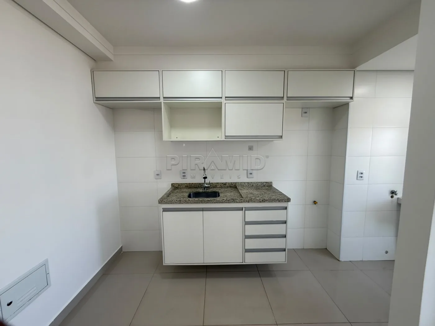 Alugar Apartamento / Padr&atilde;o em Ribeir&atilde;o Preto R$ 2.700,00 - Foto 4