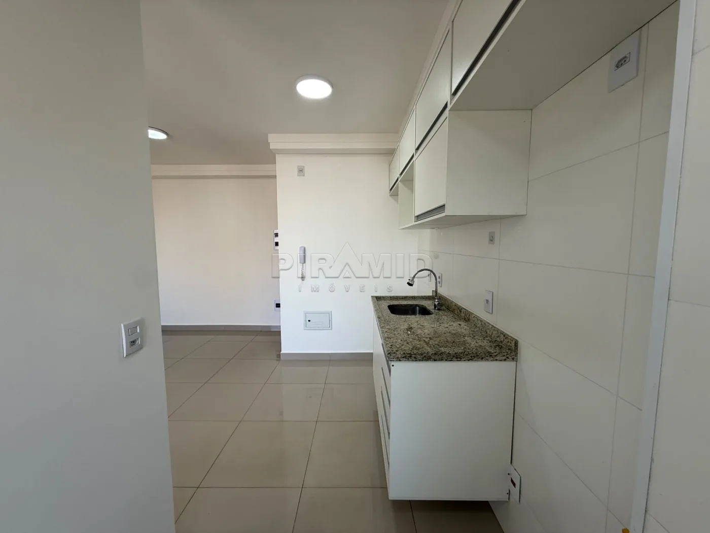 Alugar Apartamento / Padr&atilde;o em Ribeir&atilde;o Preto R$ 2.700,00 - Foto 5