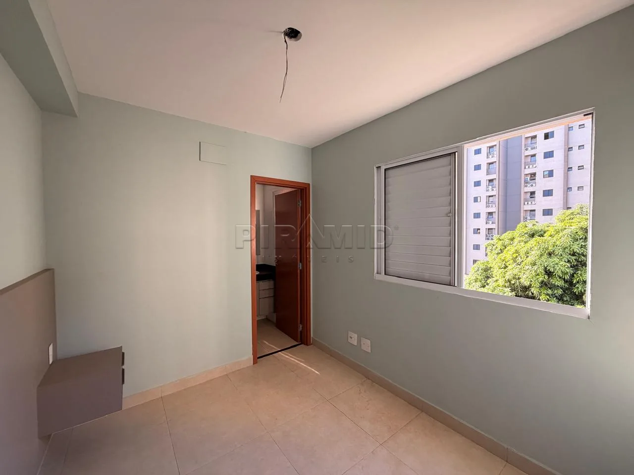 Alugar Apartamento / Padr&atilde;o em Ribeir&atilde;o Preto R$ 2.200,00 - Foto 9