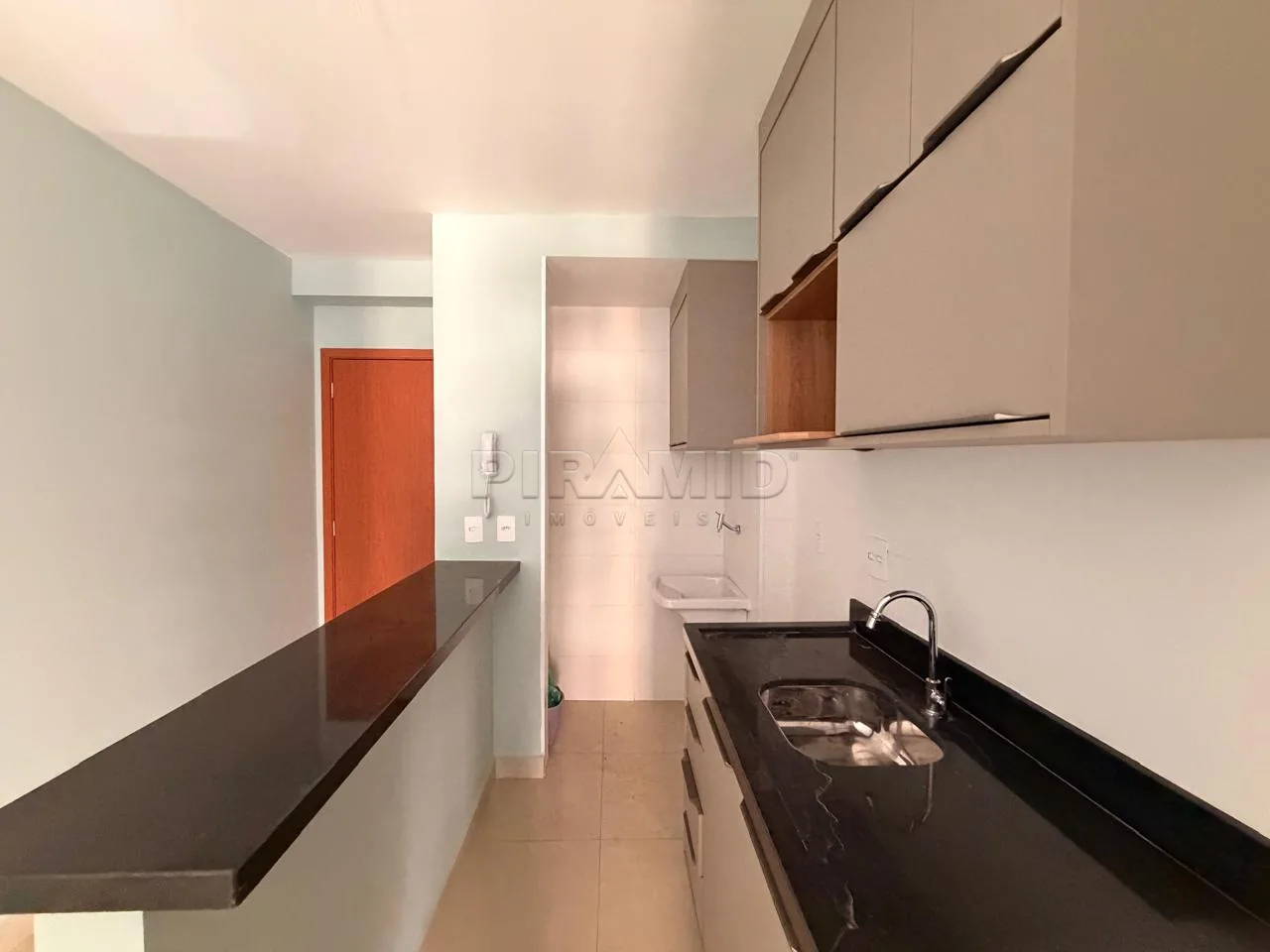Alugar Apartamento / Padr&atilde;o em Ribeir&atilde;o Preto R$ 2.200,00 - Foto 13
