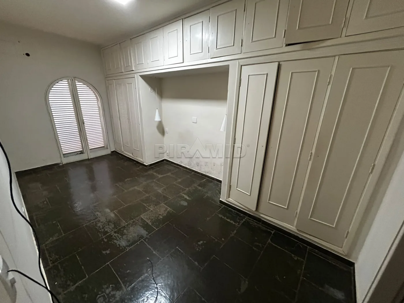 Alugar Comercial / Casa em Ribeir&atilde;o Preto R$ 8.000,00 - Foto 6